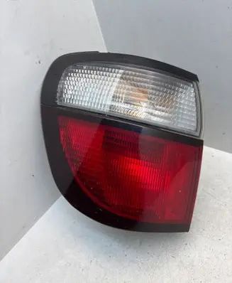 Mazda 626 Rear/tail lights R2265L