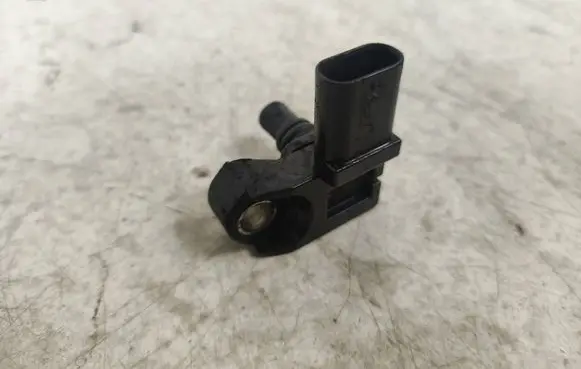 BMW 3 E90 E91 Air pressure sensor 7804742 9080 9J14