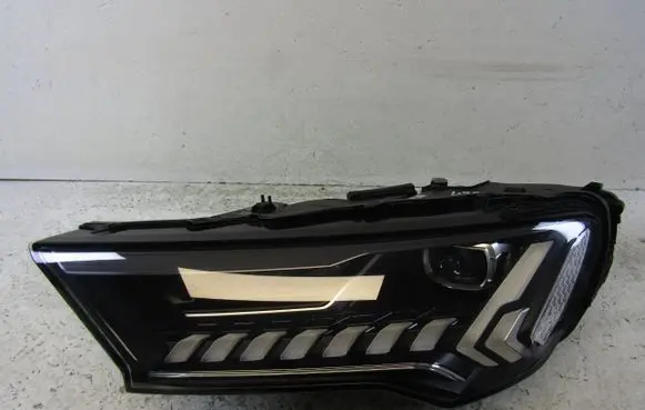 Audi Q7 4M Headlight/headlamp 4M0941039C