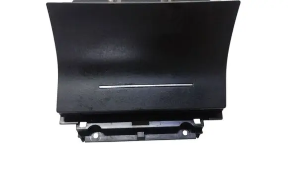Skoda Octavia Mk2 (1Z) Car ashtray 1Z1863077A 1Z1857962B
