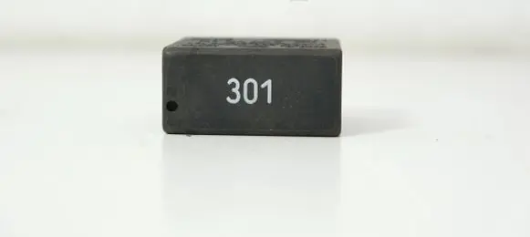 Audi A6 S6 C5 4B Other relay 4A0919471