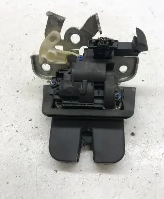 Audi A4 S4 B8 8K Tailgate/trunk/boot lock/catch/latch