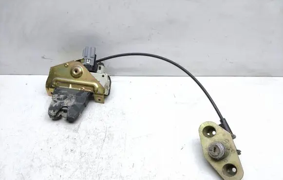 Volvo S60 Tailgate/trunk/boot lock/catch/latch 8652398