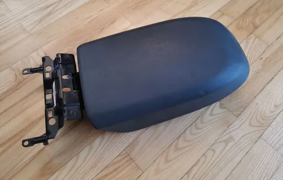 Ford Grand C-MAX Armrest A12380743