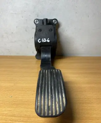 Mercedes-Benz Sprinter W906 Accelerator throttle pedal 0280755025 C626