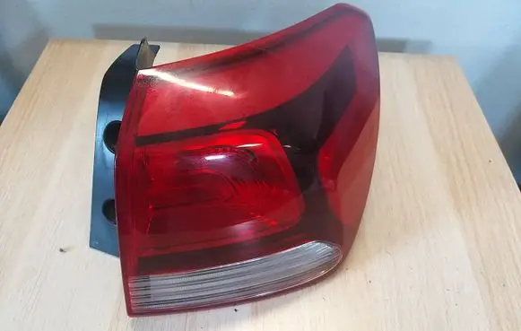 KIA Rio Rear/tail lights 92402H8