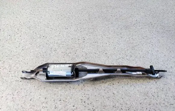 Subaru Forester SJ Seat adjustment motor 