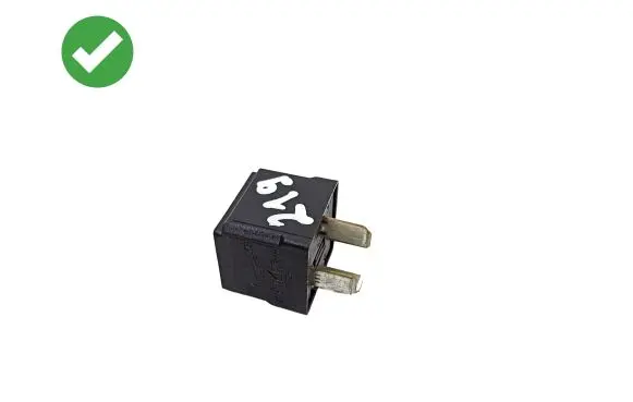 Mercedes-Benz CLS C219 Other relay A0025421319 4RA00779100 4RA007791
