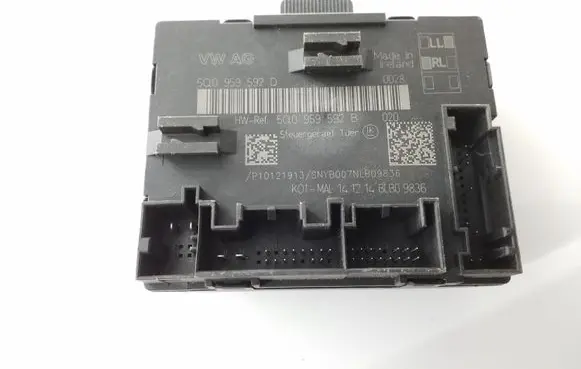 Volkswagen Golf VII Door control unit/module 5Q0959592D