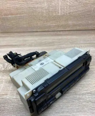 Volkswagen PASSAT B5 Climate control unit 3B1907044A 5HB007617 WithPlug