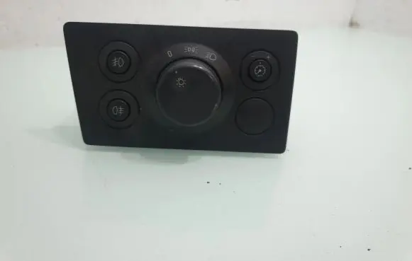 Opel Zafira B Light switch 13205870