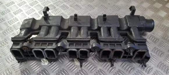 Ford Mondeo Mk III Intake manifold n8u4a