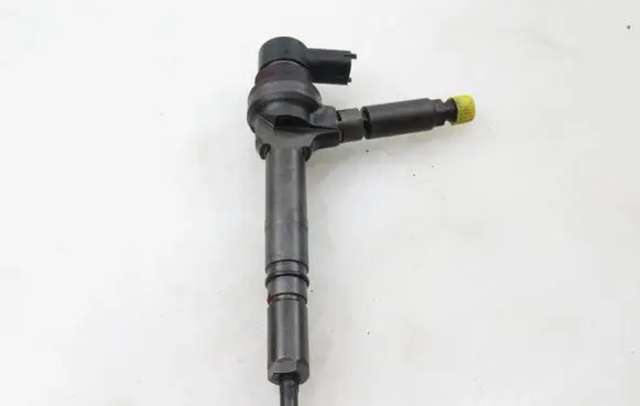 Opel Astra H Fuel injector 0445110174