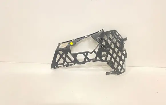 Volkswagen PASSAT B8 Front bumper mounting bracket 3G0807177