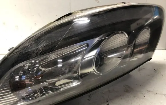 Hyundai Santa Fe Headlight/headlamp 921012BXXX