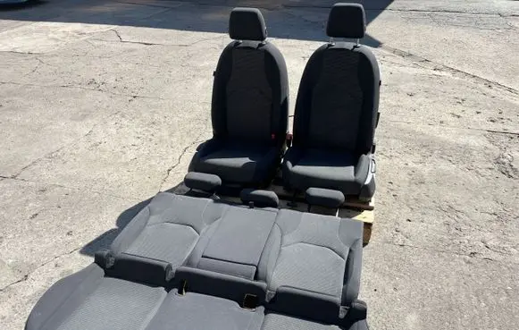 Seat set