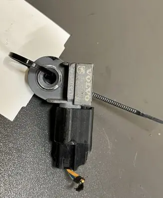 Volvo V40 Airbag deployment crash/impact sensor 31387312