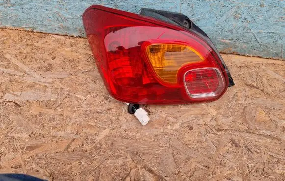 Mitsubishi Space Star Rear/tail lights