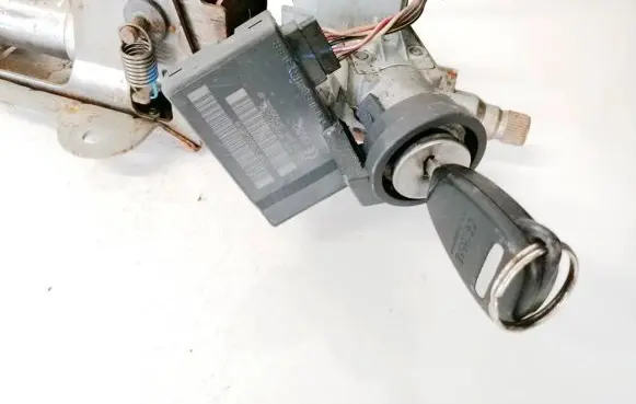 Dodge Caliber Ignition lock