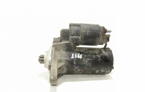 Volkswagen Golf IV Starter motor