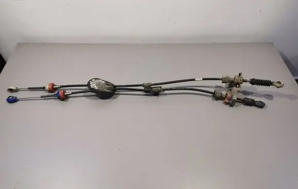 Nissan Qashqai Gear shift cable linkage