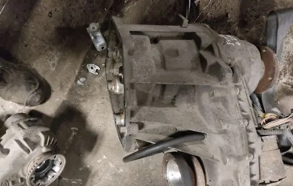 Ford Explorer Gearbox transfer box case 