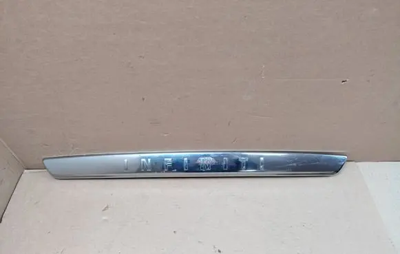 Infiniti JX35 L50 Tailgate trim 908163JA0A