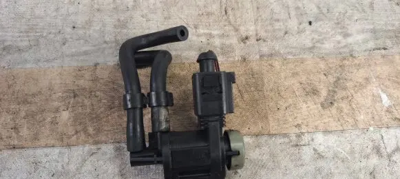 Audi A6 S6 C6 4F Turbo solenoid valve 1K0906283A