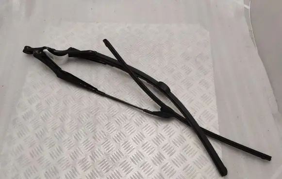 Porsche Cayenne (92A) Front wiper blade arm 7P0955410B 7P0955409B