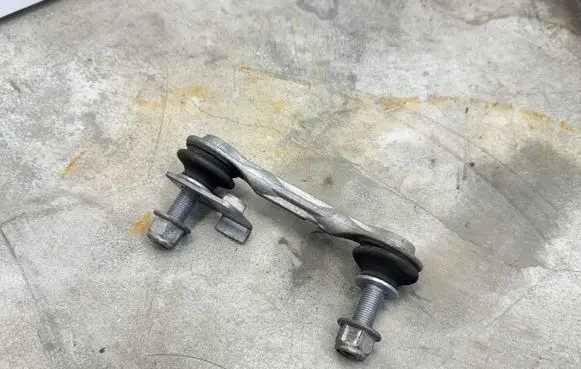 Ford Mustang VI Rear anti-roll bar/stabilizer link F2GC5C486