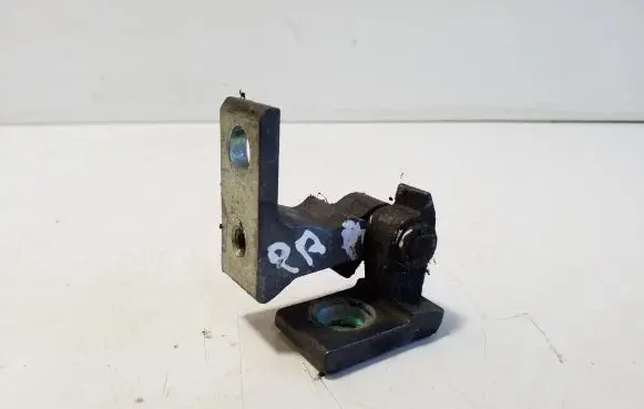 Volkswagen Polo V 6R Front door lower hinge 7N0831402