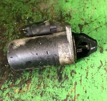 Opel Zafira A Starter motor