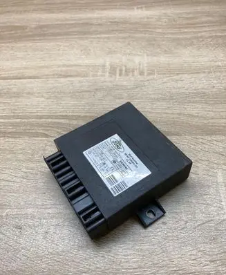 Ford Focus Comfort/convenience module 98AG15K600DD 5WK47230D