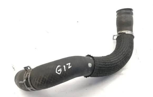 Toyota Avensis T270 Engine coolant pipe/hose