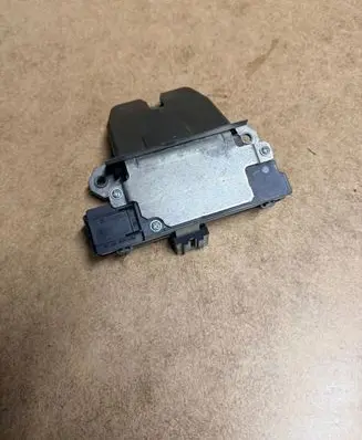 Volvo V50 Tailgate/trunk/boot lock/catch/latch 4N51A442A66AM