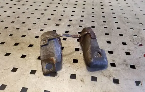 Nissan Primastar Other engine bay part 464214A