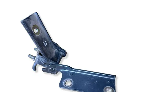 Peugeot 407 Tailgate/trunk/boot hinge 