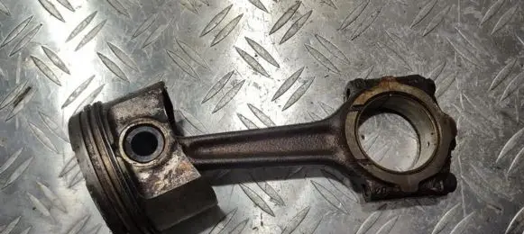 Lancia Y 840 Piston with connecting rod