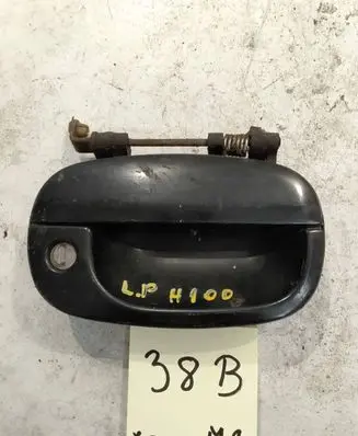 Hyundai H-100 Front door exterior handle 826504A000