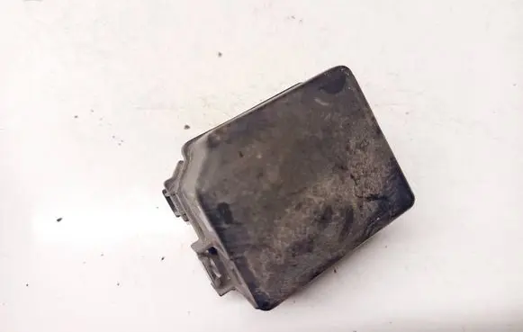 Nissan X-Trail T30 Fuse box cover 