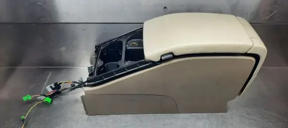 Volvo V70 Armrest