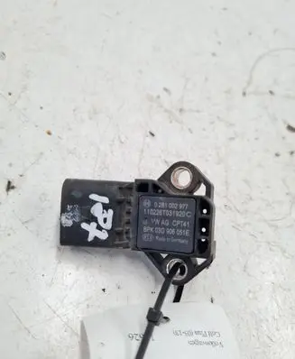 Volkswagen Golf Plus Air pressure sensor 03G906051E