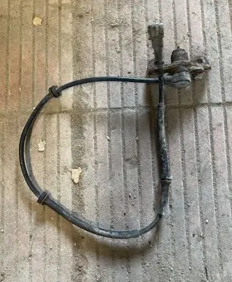 Mitsubishi Carisma ABS rear brake sensor 