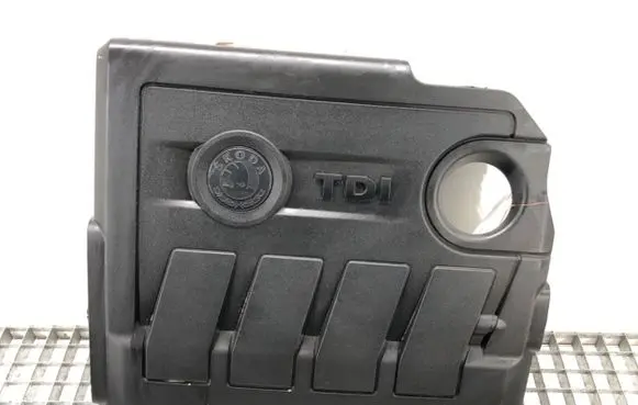 Skoda Octavia Mk2 (1Z) Engine cover (trim) 03L103925AT