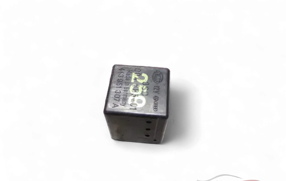 Audi 200 Other relay 443951307A
