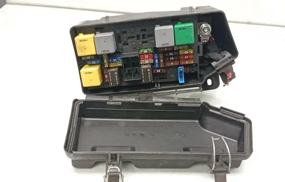 Mercedes-Benz ML W164 Fuse box set 1645400782 A0025422619 0025421119