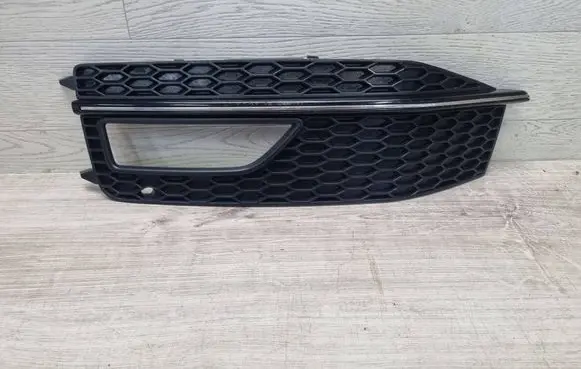 Audi A4 S4 B8 8K Front bumper lower grill 8K0807681L 8K0807681N