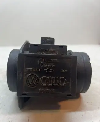 Volkswagen Transporter - Caravelle T4 Mass air flow meter 074906461 71822101