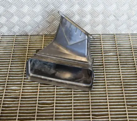 Tesla Model 3 Air intake duct part 109216200A