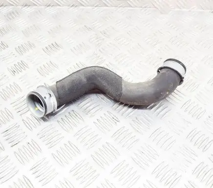 Mercedes-Benz CLS C218 X218 Engine coolant pipe/hose A2125018282